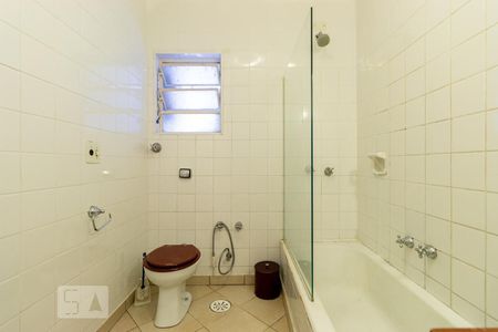 Apartamento para alugar com 95m², 2 quartos e sem vagaBanheiro