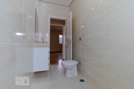 Casa à venda com 200m², 3 quartos e 2 vagasBanheiro
