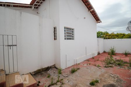Casa à venda com 200m², 3 quartos e 2 vagasQuintal