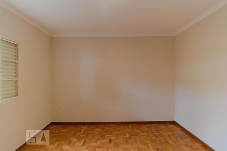 Casa à venda com 200m², 3 quartos e 2 vagasQuarto 01