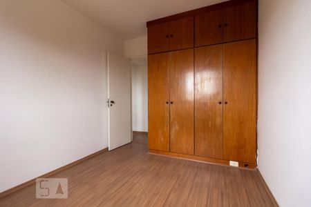 Quarto 1 de apartamento à venda com 3 quartos, 68m² em Jardim Pinheiros, São Paulo