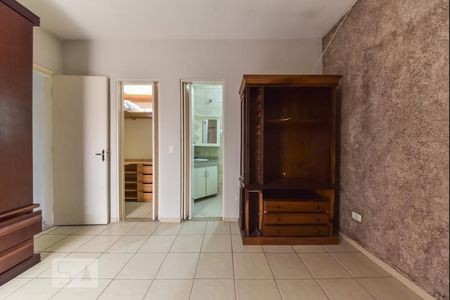 Casa à venda com 220m², 5 quartos e 3 vagasSuíte 2