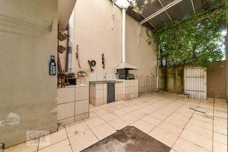 Casa à venda com 220m², 5 quartos e 3 vagasQuintal - Churrasqueira