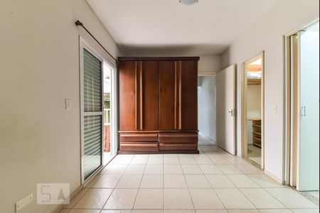 Casa à venda com 220m², 5 quartos e 3 vagasSuíte 2