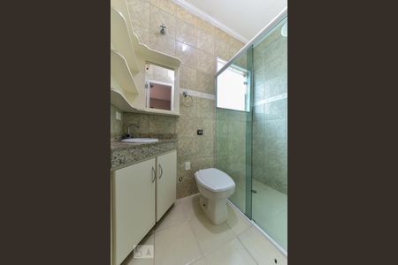 Casa à venda com 220m², 5 quartos e 3 vagasBanheiro da Suíte 2