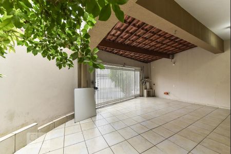 Casa à venda com 220m², 5 quartos e 3 vagasGaragem