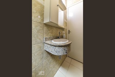 Lavabo de casa à venda com 5 quartos, 220m² em Demarchi, São Bernardo do Campo