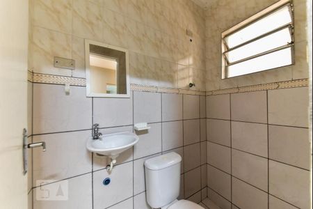 Casa à venda com 220m², 5 quartos e 3 vagasBanheiro de Serviço
