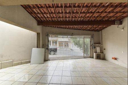 Casa à venda com 220m², 5 quartos e 3 vagasGaragem