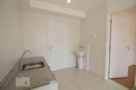 Cozinha  de apartamento para alugar com 1 quarto, 27m² em Cambuci, São Paulo