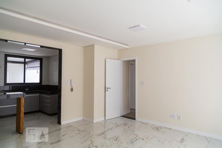 Apartamento para alugar com 158m², 3 quartos e 3 vagas Apartamento para alugar com 158m², 3 quartos e 3 vagasSala