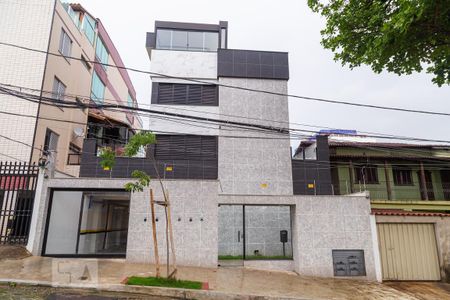 Apartamento para alugar com 158m², 3 quartos e 3 vagas Apartamento para alugar com 158m², 3 quartos e 3 vagasFachada