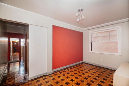 Vista ampla sala de apartamento à venda com 2 quartos, 74m² em Centro Histórico, Porto Alegre