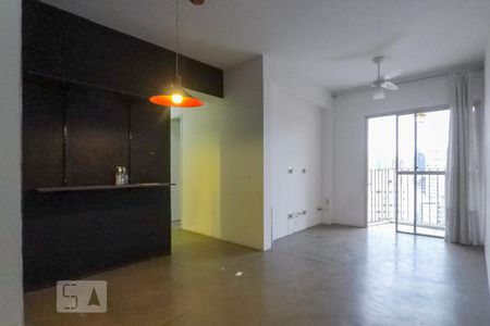 Apartamento para alugar com 68m², 3 quartos e 1 vaga Apartamento para alugar com 68m², 3 quartos e 1 vagaSala