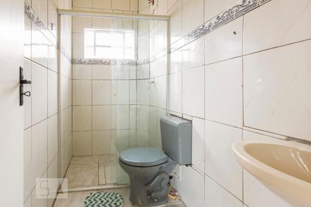 Banheiro de apartamento para alugar com 1 quarto, 51m² em Partenon, Porto Alegre