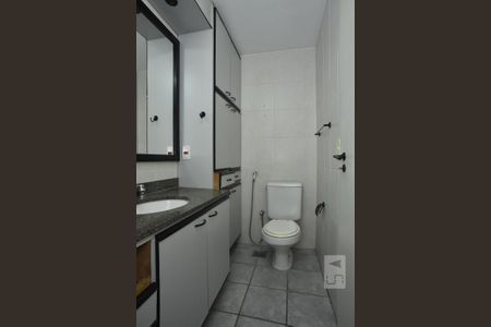 Apartamento à venda com 113m², 3 quartos e 2 vagasBanheiro da Suíte