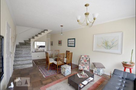 Sala de casa à venda com 4 quartos, 160m² em Cambuci, São Paulo