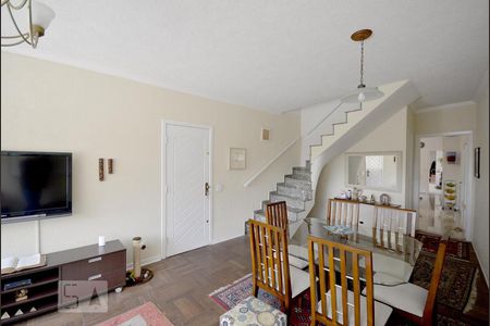 Sala de casa à venda com 4 quartos, 160m² em Cambuci, São Paulo