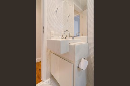 Apartamento para alugar com 93m², 3 quartos e 2 vagas Apartamento para alugar com 93m², 3 quartos e 2 vagasBanheiro