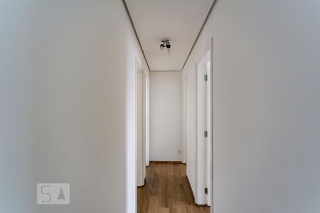 Corredor de apartamento à venda com 3 quartos, 83m² em Jardim Peri, Osasco