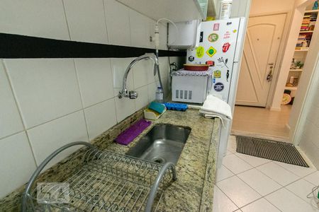 Apartamento à venda com 53m², 2 quartos e 1 vaga Apartamento à venda com 53m², 2 quartos e 1 vagaCozinha - Torneira