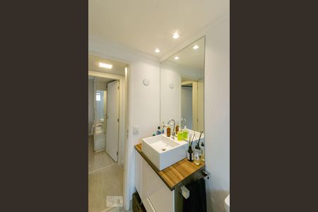 Apartamento à venda com 53m², 2 quartos e 1 vaga Apartamento à venda com 53m², 2 quartos e 1 vagaBanheiro