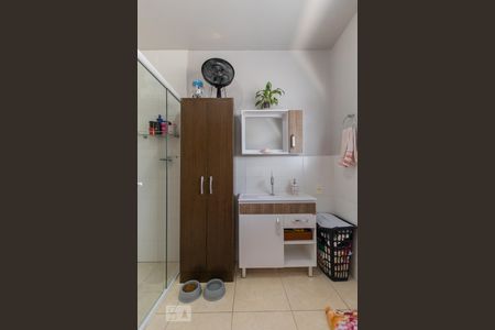 Banheiro de apartamento à venda com 1 quarto, 52m² em Santo Andre, São Leopoldo
