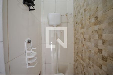Banheiro de Serviço de apartamento para alugar com 2 quartos, 80m² em São Cristóvão, Rio de Janeiro