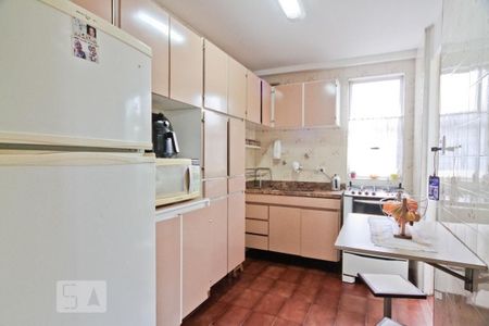 Apartamento à venda com 46m², 2 quartos e 1 vagaCozinha