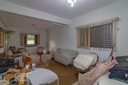 Casa à venda com 380m², 3 quartos e 5 vagasSala