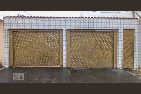 Casa à venda com 380m², 3 quartos e 5 vagasFachada