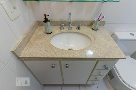 Apartamento à venda com 94m², 3 quartos e 2 vagasBanheiro