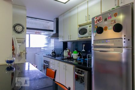 Apartamento à venda com 94m², 3 quartos e 2 vagasCozinha 