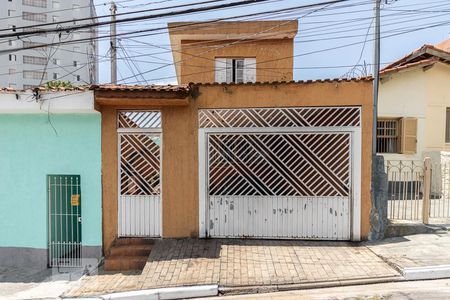 Casa à venda com 139m², 3 quartos e 2 vagasFachada 