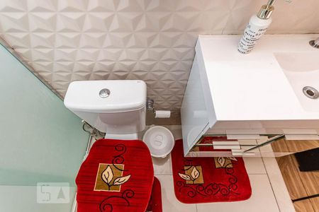 Casa à venda com 139m², 3 quartos e 2 vagasBanheiro 