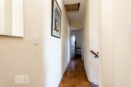 Casa à venda com 139m², 3 quartos e 2 vagasCorredor 