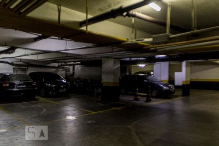 Apartamento para alugar com 76m², 3 quartos e 1 vaga Apartamento para alugar com 76m², 3 quartos e 1 vagaGaragem