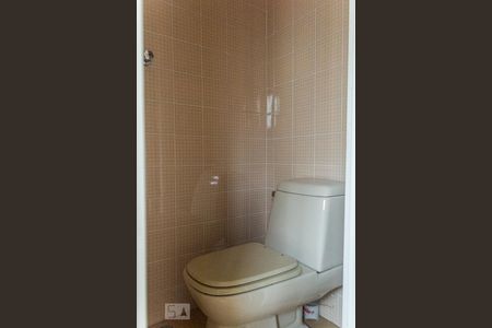Apartamento para alugar com 76m², 3 quartos e 1 vaga Apartamento para alugar com 76m², 3 quartos e 1 vagaBanheiro de Serviço
