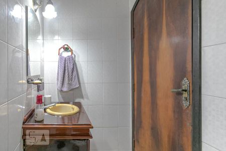 Casa para alugar com 600m², 15 quartos e 4 vagasLavabo