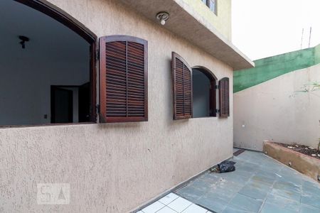 Casa à venda com 254m², 3 quartos e 2 vagasQuintal fundos