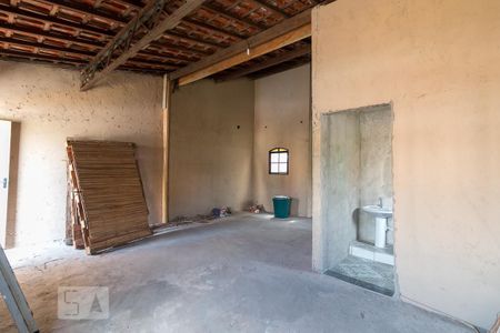 Casa à venda com 254m², 3 quartos e 2 vagasÁrea superior inacabada