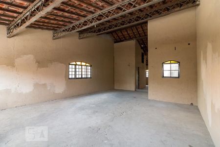 Casa à venda com 254m², 3 quartos e 2 vagasÁrea superior inacabada