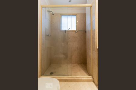 Apartamento à venda com 370m², 3 quartos e sem vagaBanheiro da Suíte 2 - Box de Vidro