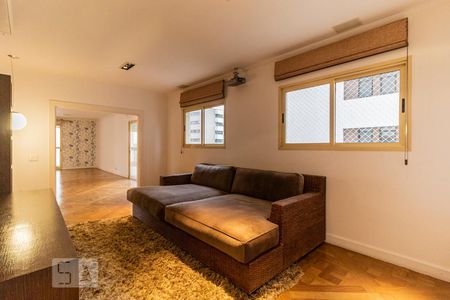 Apartamento à venda com 370m², 3 quartos e sem vagaSala de TV