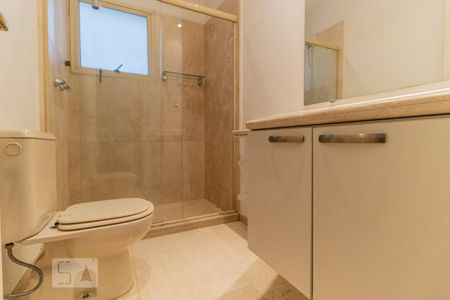 Apartamento à venda com 370m², 3 quartos e sem vagaBanheiro da Suíte 1