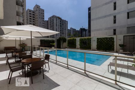 Apartamento à venda com 370m², 3 quartos e sem vagaÁrea comum - Piscina