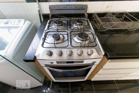 Apartamento para alugar com 64m², 2 quartos e 1 vagaCozinha - Fogão