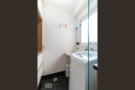 Apartamento para alugar com 64m², 2 quartos e 1 vagaÁrea de serviço