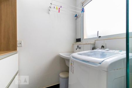 Apartamento para alugar com 64m², 2 quartos e 1 vagaÁrea de serviço