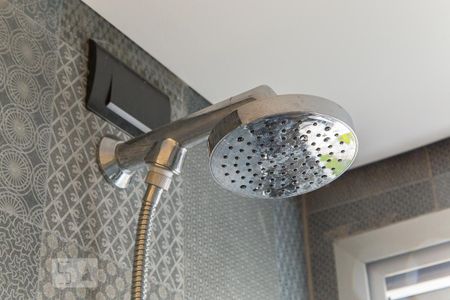 Apartamento à venda com 55m², 2 quartos e 1 vaga Apartamento à venda com 55m², 2 quartos e 1 vagaBanheiro social - Chuveiro